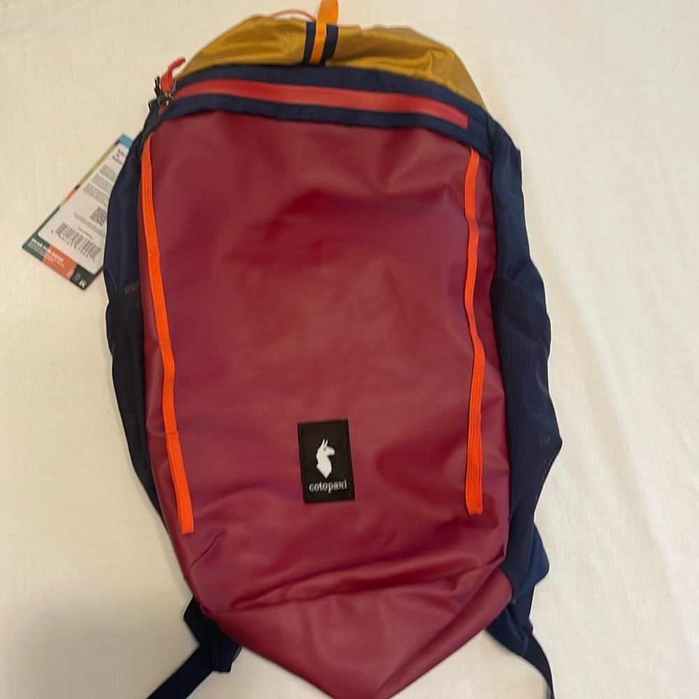 NWT Cotopaxi 20L backpack